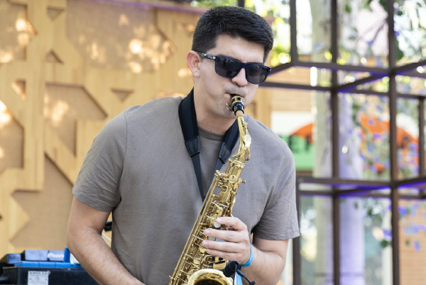 Juan Melov en Noches del Botánico Zona Momentos Alhambra